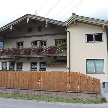 Haus Gruber Theresia ツェル・アム・ツィラー エクステリア 写真